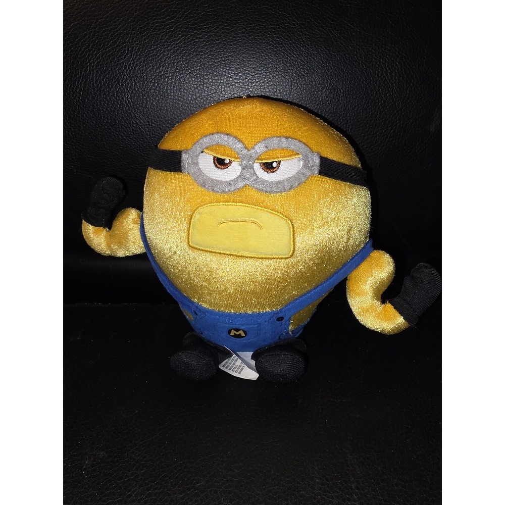 Universal Studios Despicable Me 4 Mega Mega Dave Minion Plush Toy 8"